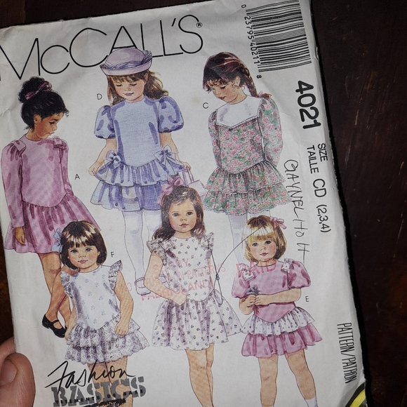 McCall's vintage pattern 4021 size 2,3,4🍭🍨🎂🧁🌸 - Picture 1 of 4